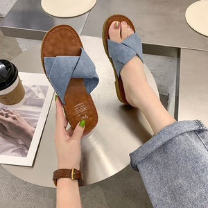Summer Outerwear Flat Bottomed Cross Over Women's Slippers with One Line Suede Surface