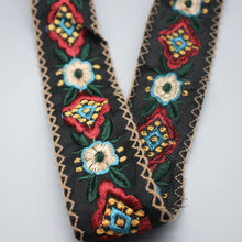 Load image into Gallery viewer, 5.5CM Wide, Minority Clothing Decorative Lace Accessories, Retro Embroidery Handmade DIY Collar Webbing Barcode