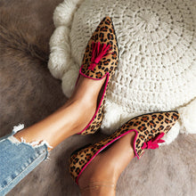 Load image into Gallery viewer, New Fashion Pointed Muller Shoes 40-43 Size Leopard Pattern Casual Single Shoe