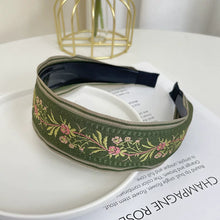 Load image into Gallery viewer, Bohemian Embroidered Headband Retro Ethnic Style Toothed Non-slip Headband Hairpin Large Flower Hair Accessories