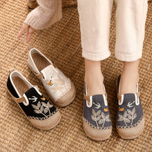 Load image into Gallery viewer, Ethnic Style Embroidered Cloth Shoes, New Hand-embroidered Linen Shoes, Soft-soled Breathable Woven Women's Shoes