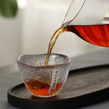 Load image into Gallery viewer, Japanese First Snow Master Cup, Large Whiskey Cup Wine Glass, Gold Rimmed Glass Hammer Pattern Cup