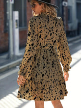 Load image into Gallery viewer, Summer Fashion Printed Long Sleeved Waist Slimming Dress