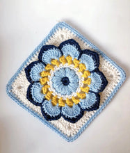 Load image into Gallery viewer, Hand-crocheted Small Daisy Coasters, Anti-scalding and Heat-insulating Cushions, Wool Coasters, Gifts for Girlfriends, Flower Slices in Large Quantities