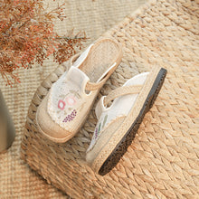 Load image into Gallery viewer, Summer New Ethnic Style Embroidered Slippers Women&#39;s Beef Tendon Bottom Cloth Shoes Women Hand-woven Linen Straw Shoes