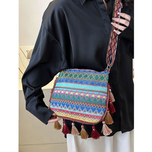 Small Fresh Ethnic Style Crossbody Bag for Women's New Fashion Versatile Wide Shoulder Strap Single Shoulder Bag Tassel Bucket Bag
