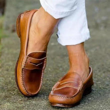 Load image into Gallery viewer, Comfortable Retro Flat Big Yards Solid Color Flat Shoes Loafers