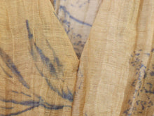 Load image into Gallery viewer, Women&#39;s Summer 2025 New European and American Fashion Style V-neck Bat Sleeve Loose Printed Top