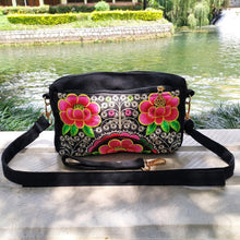 Load image into Gallery viewer, New Handheld Women&#39;s Bag Ethnic Style Embroidery Bag Embroidery Canvas Bag Cross Shoulder Bag Handbag