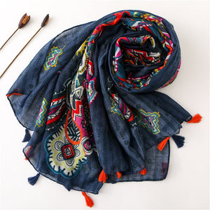 New spring and summer fashion street shooting long handmade tassel scarf Tibetan beach travel sunscreen shawl