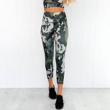 Load image into Gallery viewer, Camo Printing Yoga Fitness Suite Wet and Sweat Exhaust Yoga Suit Women&#39;s Fitness Suite