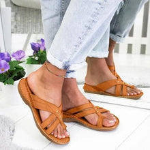 Load image into Gallery viewer, Summer comfortable flat bottom toe wearing sandals and slippers large size