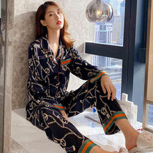 Load image into Gallery viewer, Autumn couple ice silk pajamas women fashion short sleeve suit men Korean leisure silk ladies cardigan home service