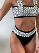 Load image into Gallery viewer, New Bikini Women&#39;s Striped Swimsuit with Split Elastic Panel