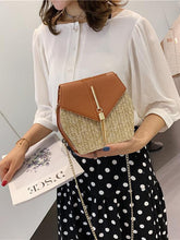 Load image into Gallery viewer, Texture Fashion Tassel Knitted Linen Single Shoulder Slung Small Square Bag