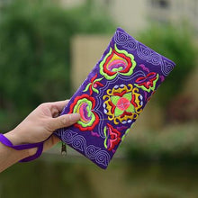 Load image into Gallery viewer, Yunnan Ethnic Embroidery Coin Purse Big Peony Women&#39;s Cloth Bag Clutch Bag