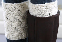 Load image into Gallery viewer, Christmas boot cuff thick short-sleeved thick thick bamboo knit wool yarn socks - 1