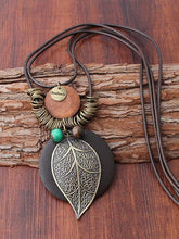 Load image into Gallery viewer, Vintage Paraffined Rope Leaf Necklaces Accessories
