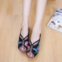 Load image into Gallery viewer, Phoenix Embroidered Old peking Vintage Flat Shoes