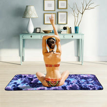 Load image into Gallery viewer, Foldable Yoga Towel Microfiber Yoga Mat Sports Towel