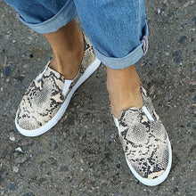 Load image into Gallery viewer, Women Casual  Snake Printing Women Vulcanized Flats Sneakers Shoes