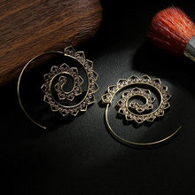 Load image into Gallery viewer, Retro Alloy Heliciform Hollow Earrings