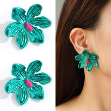 Load image into Gallery viewer, Metal flower bow Barbie pink stud earrings women&#39;s fashion personality earrings