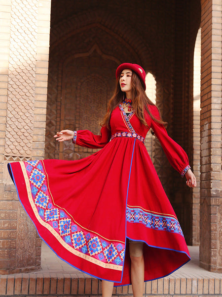 Retro ethnic women's dress embroidered women's new style in autumn and winter