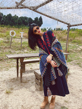 Load image into Gallery viewer, Ethnic style Tibetan wear cape coat shawl Lhasa scarf women wear grassland cloak outside