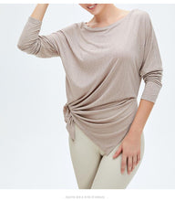 Load image into Gallery viewer, Sports blouse women&#39;s long-sleeved loose fitness top quick-drying double-sided slits to cover the meat and thin yoga clothes