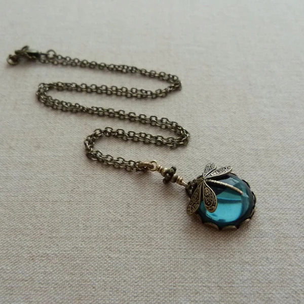 Vintage dragonfly green crystal lady's pendant necklace personality fashion bohemian jewelry