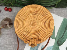 Load image into Gallery viewer, Handmade Rattan Woven Bag Round Retro Beach Handbag